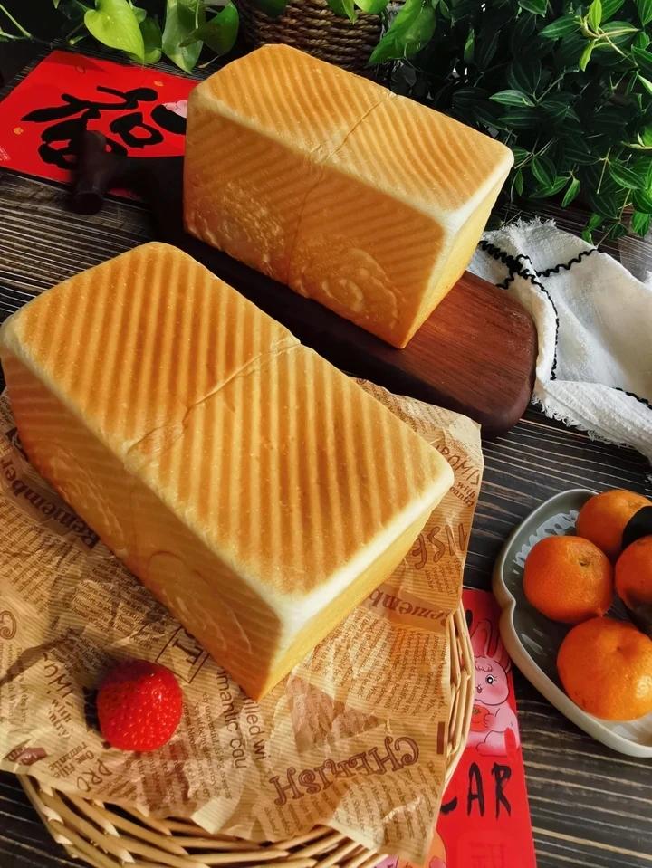 升级版奶香手撕吐司