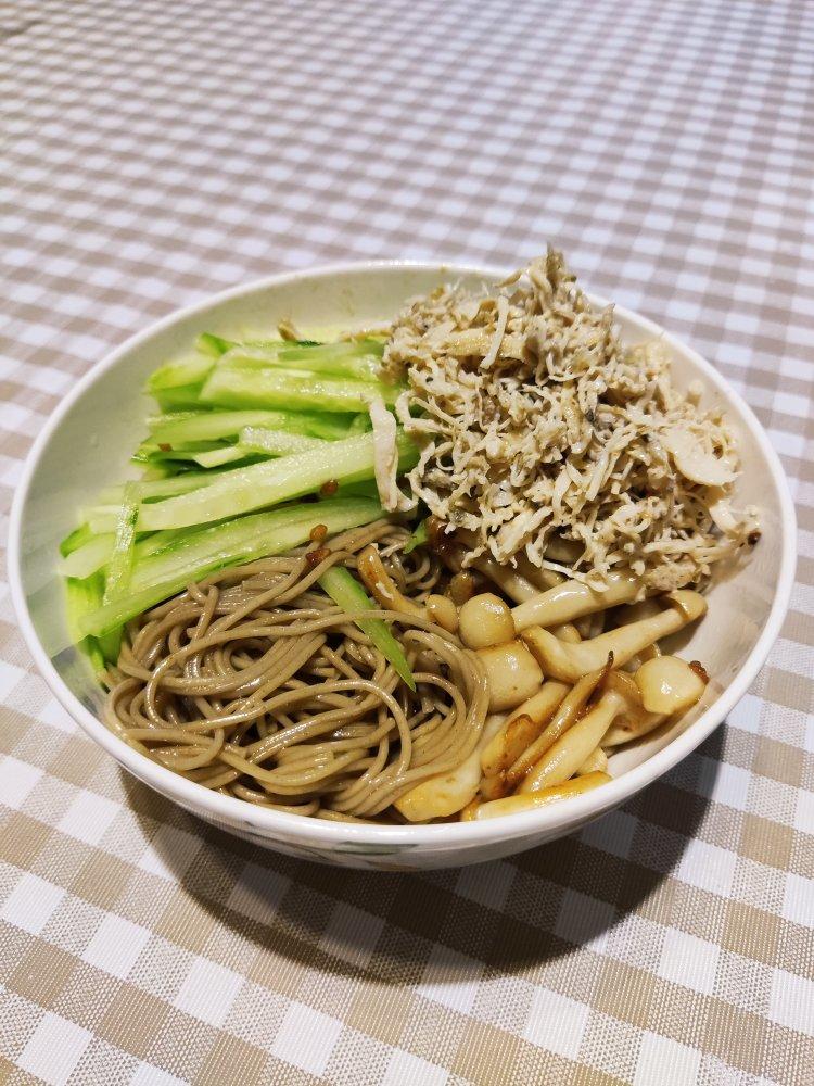 麻酱鸡丝（免手撕鸡丝小技巧）