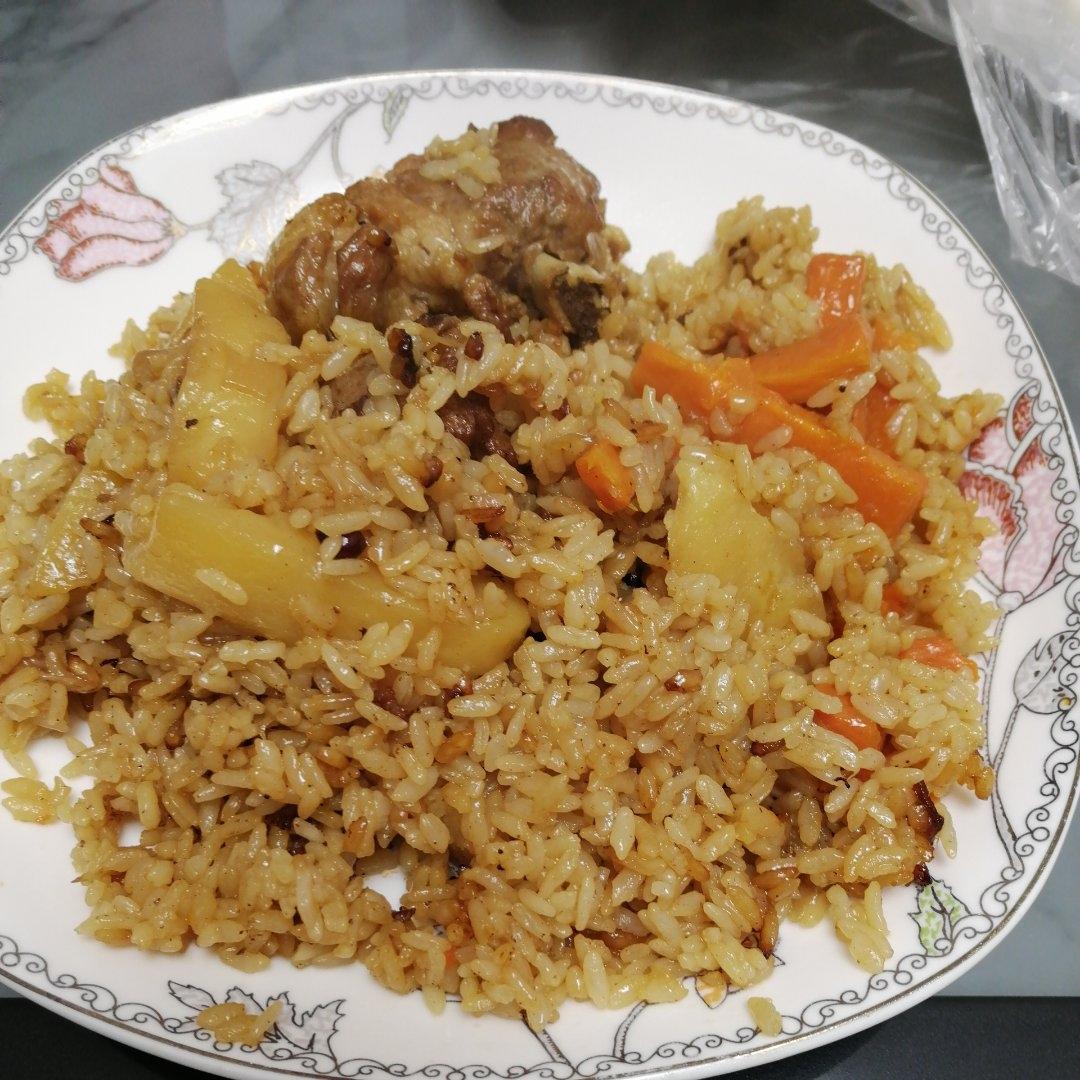 新疆羊排抓饭（出锅后米粒分明的秘密）
