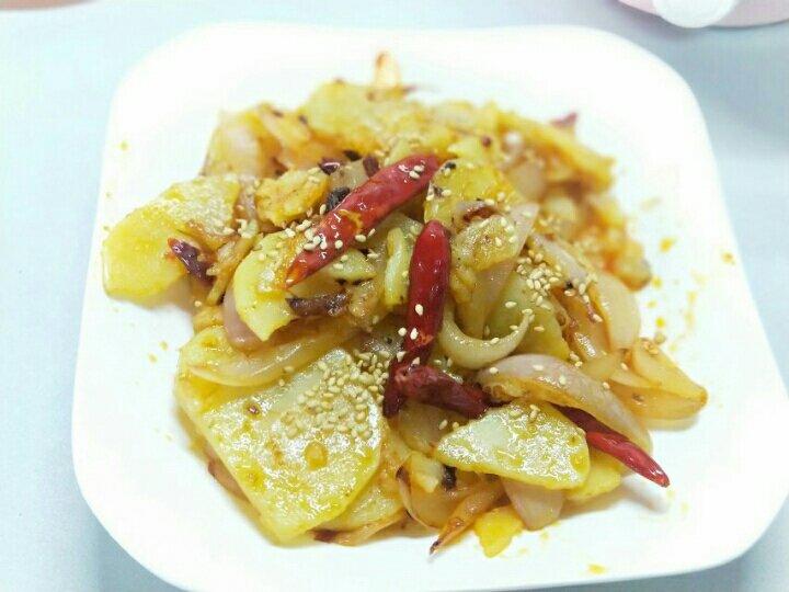 孜然洋葱土豆片