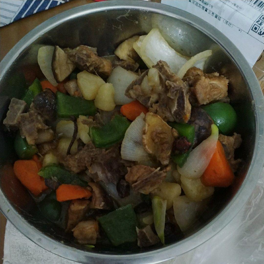 土豆炖排骨