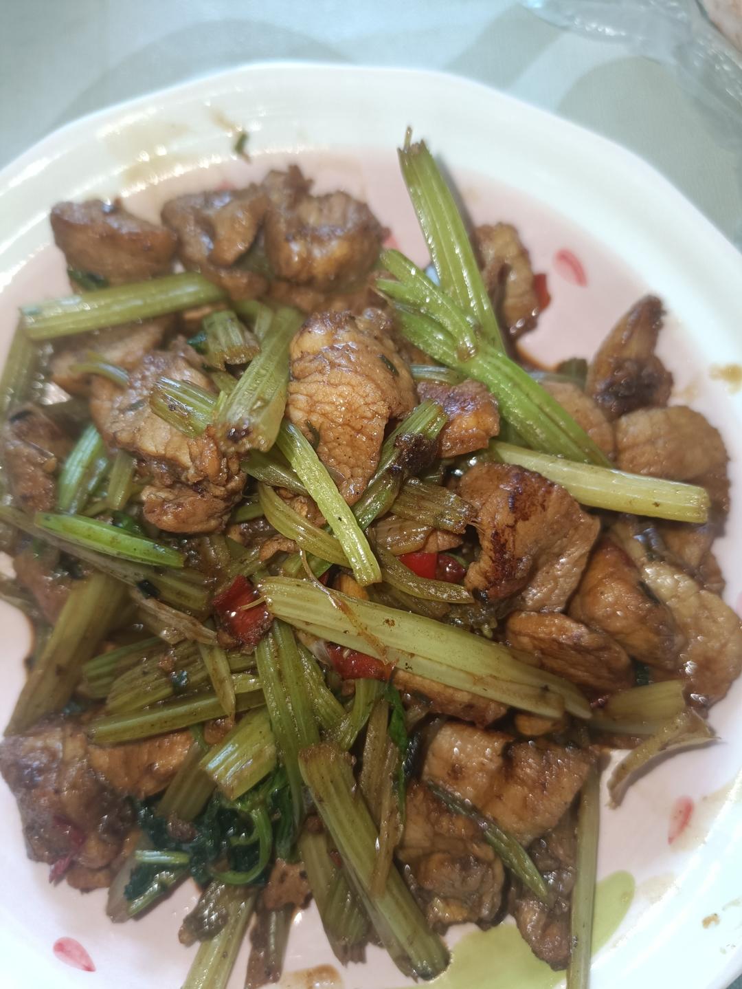 芹菜炒肉丝