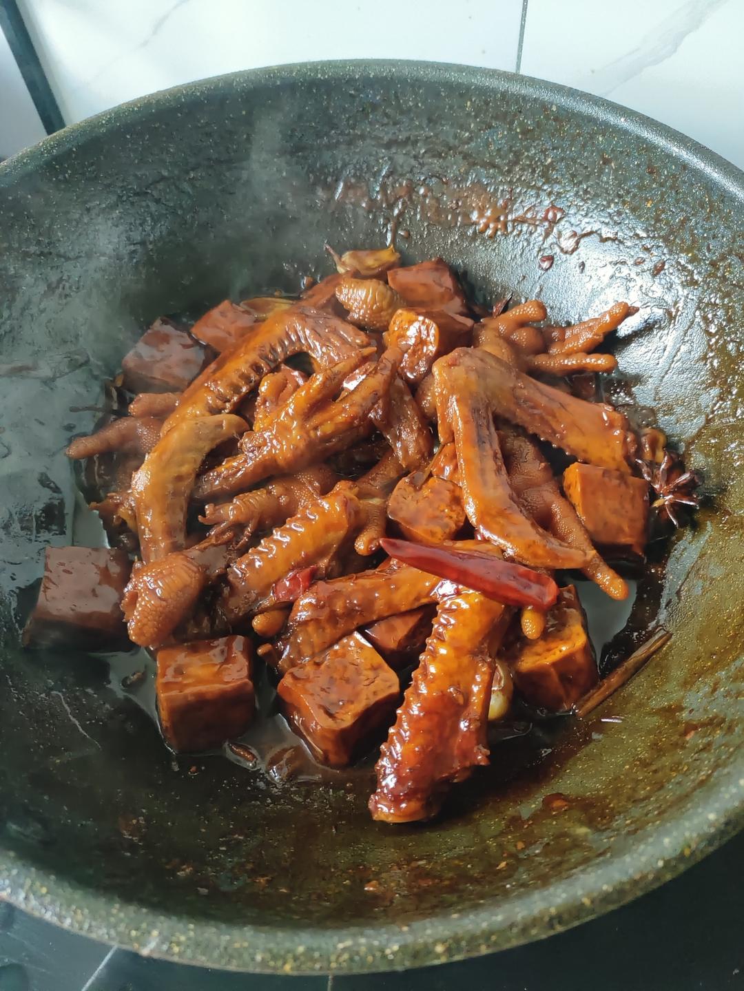 “销魂”卤鸡爪