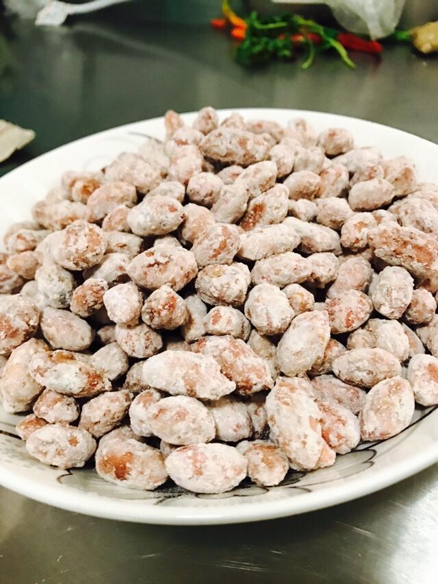 糖霜花生的做法