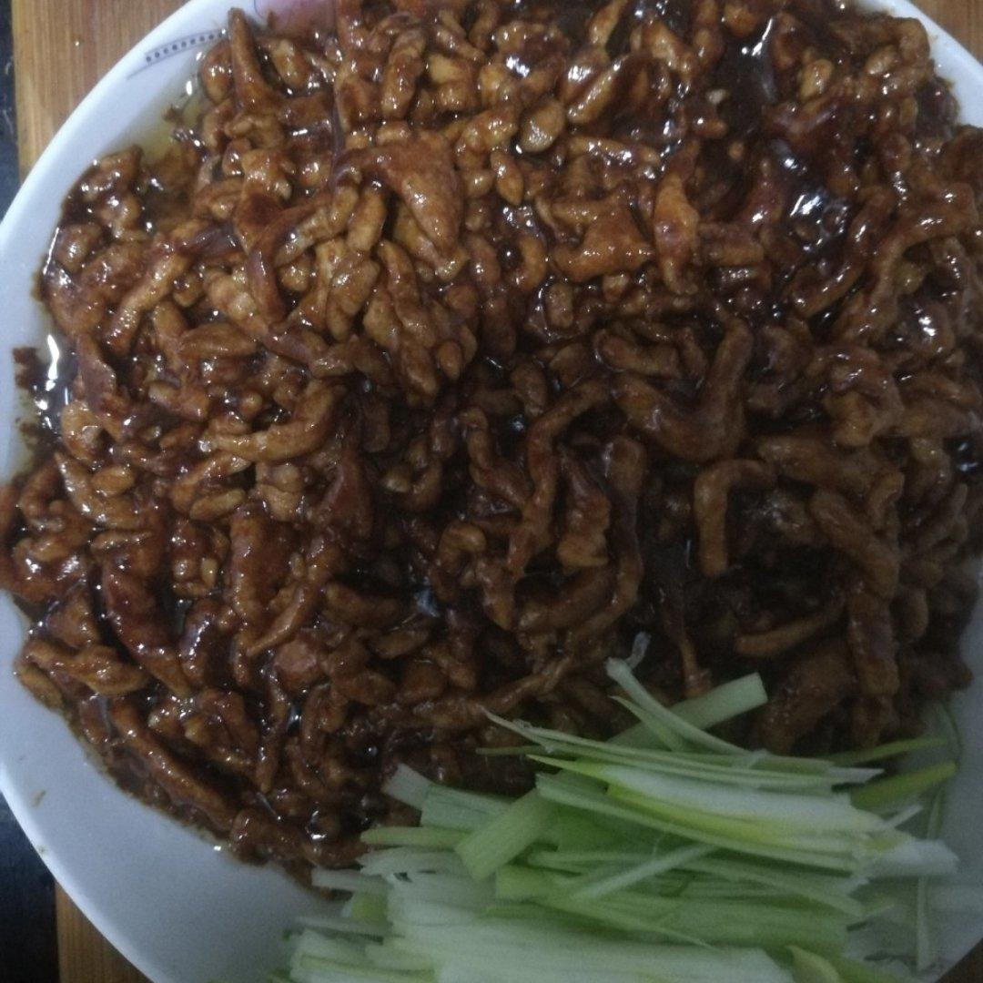 京酱肉丝