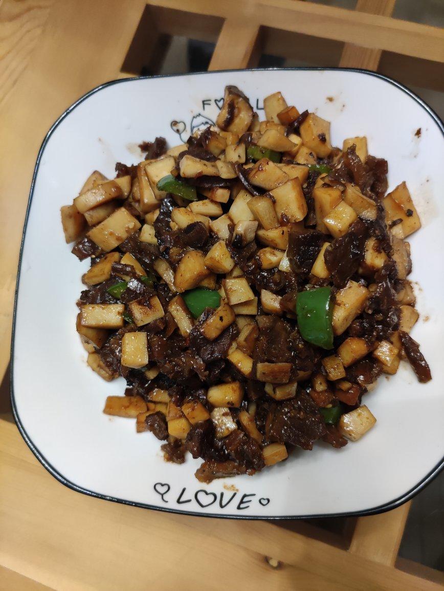 家常菜~杏鲍菇烧牛肉粒