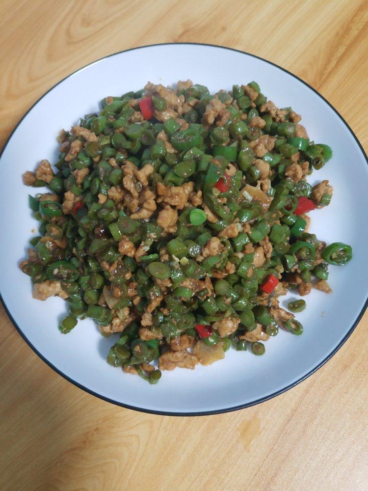 超简单的下饭菜🔥肉末豆角，好吃到流泪