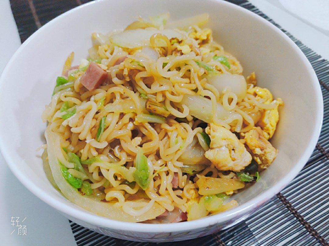 炒方便面￨幸福感爆棚