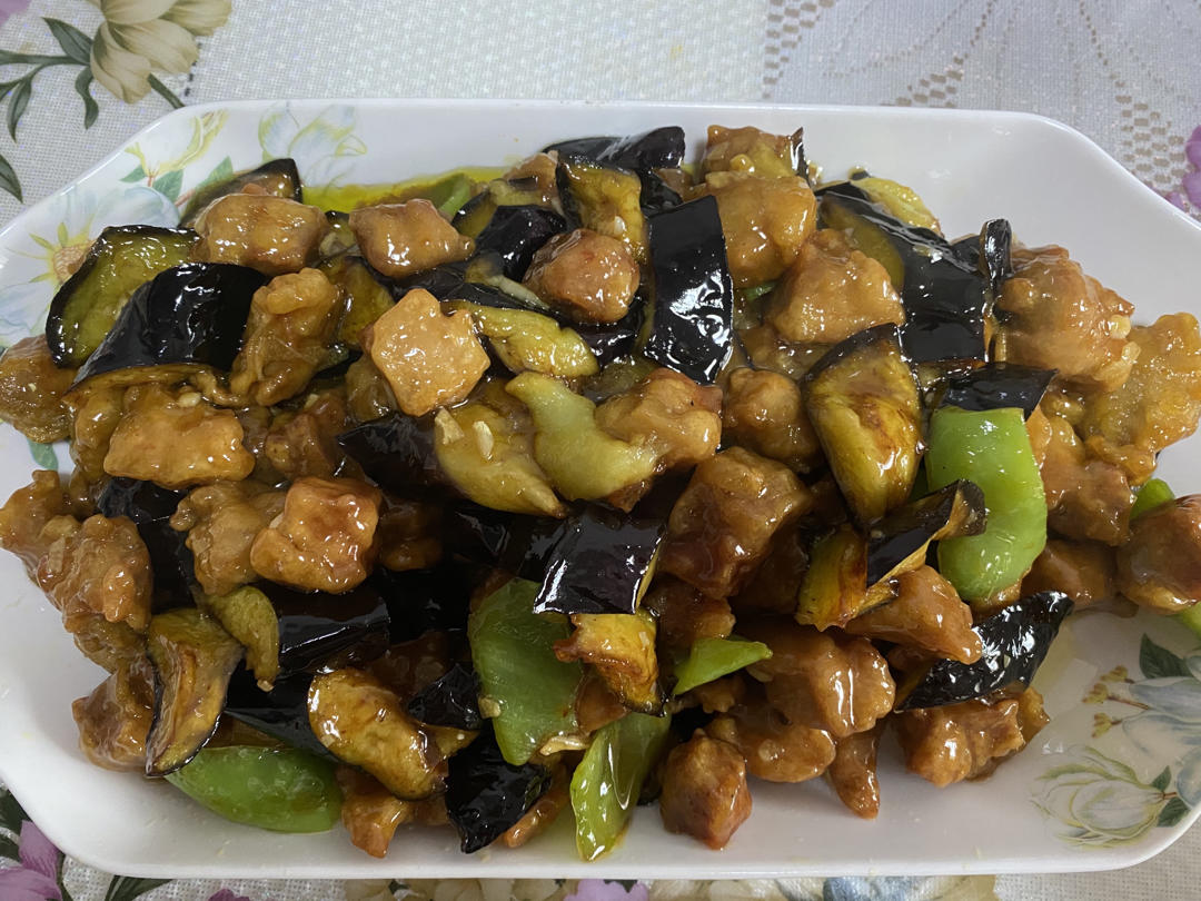 溜肉段烧茄子（东北硬菜呀哈哈）