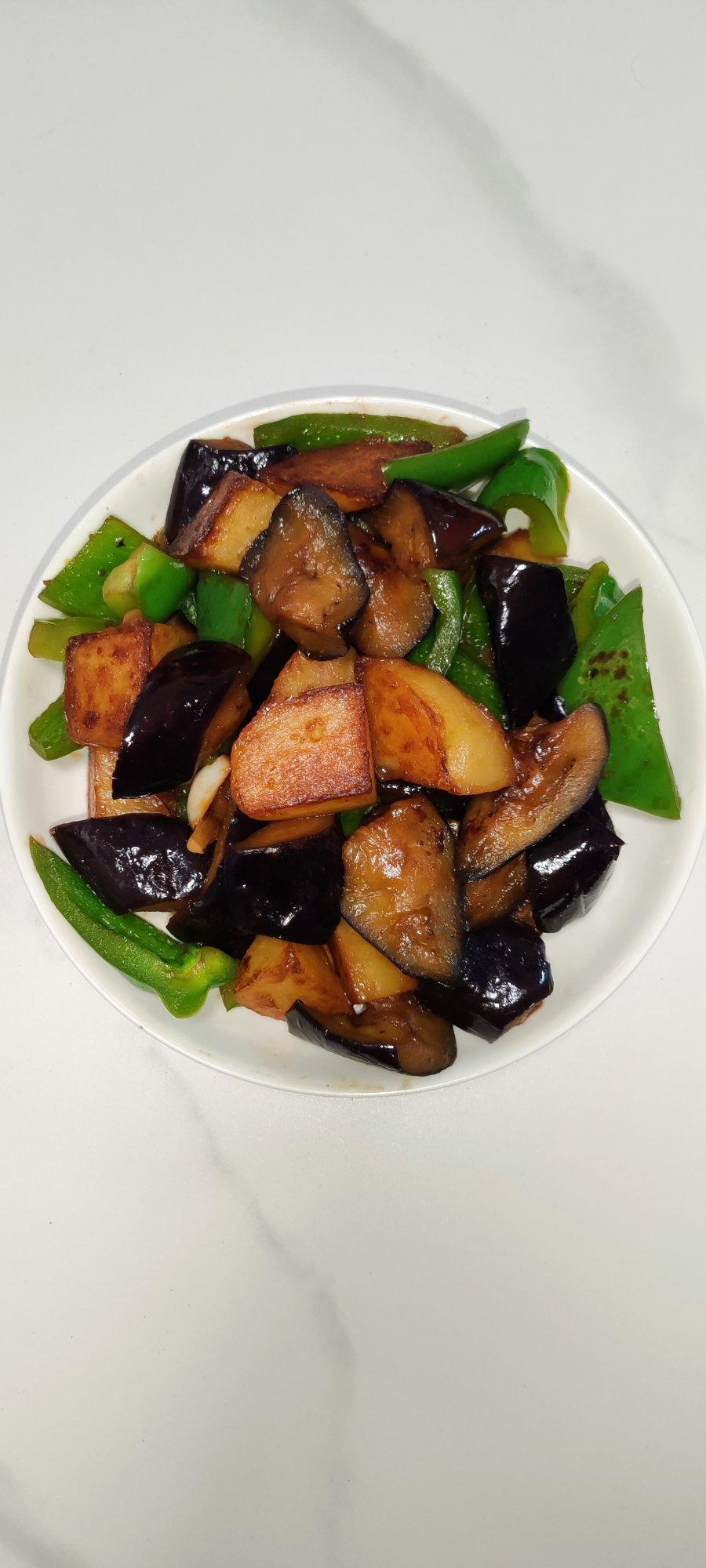 土豆青椒茄子