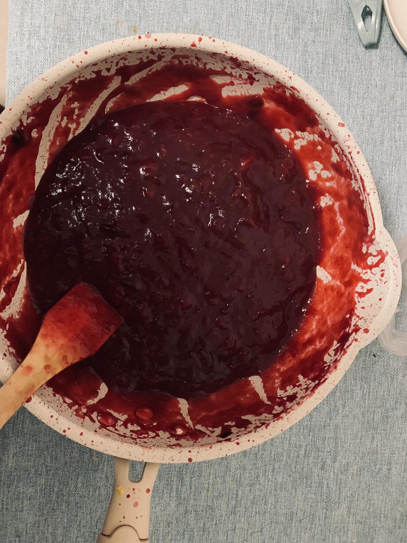 吃不完的黑布林做成酱的做法