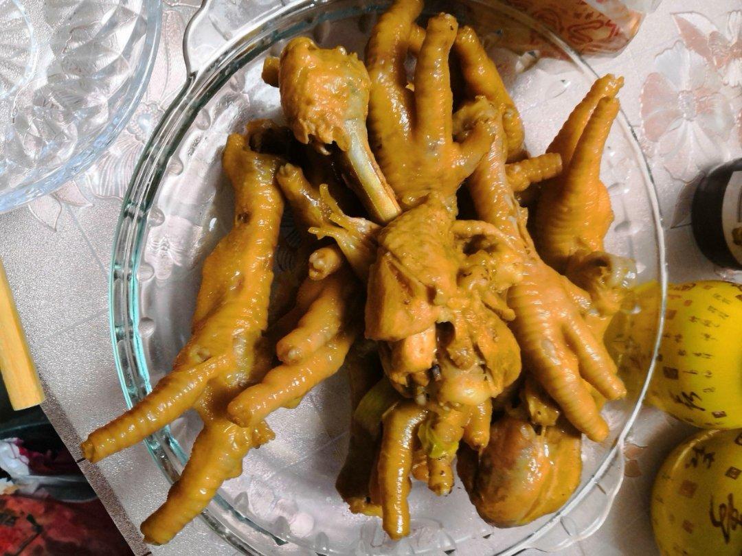 酱油鸡腿、鸡脚