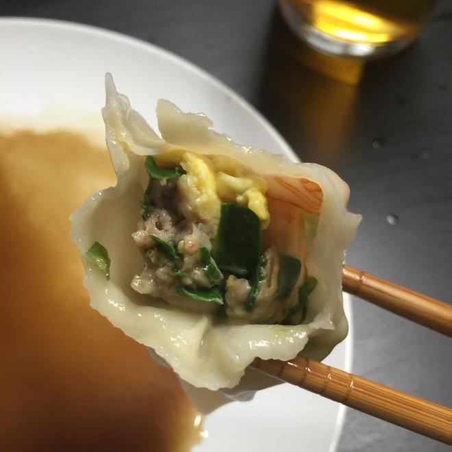 韭菜鸡蛋猪肉鲜虾馅水饺（妈咪的味道）的做法