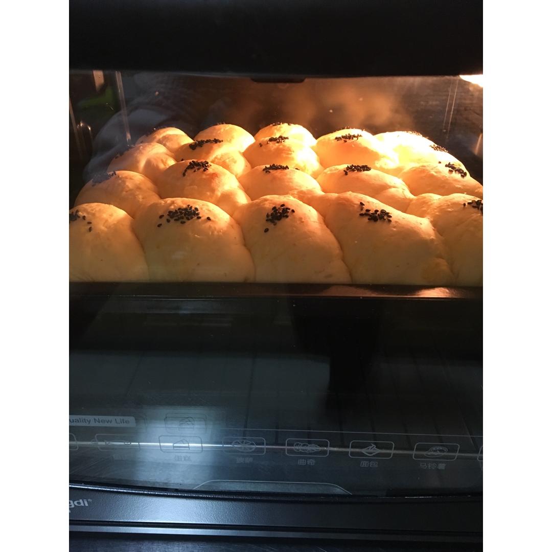 奶香红薯面包