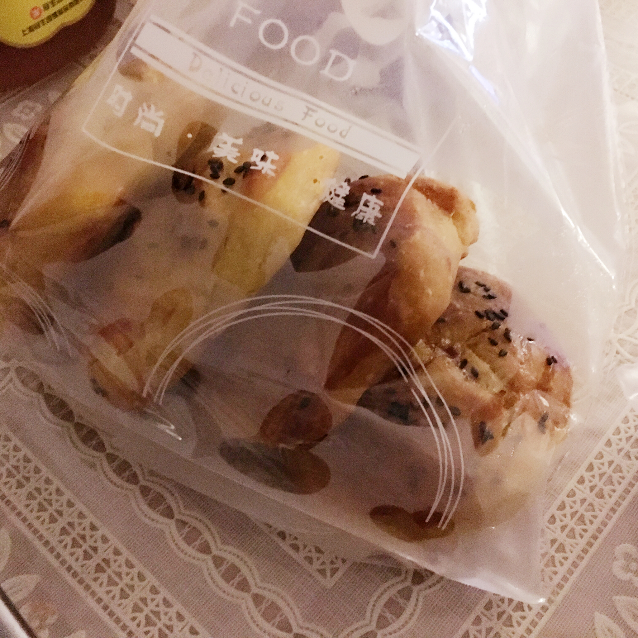 牛奶蜜豆面包