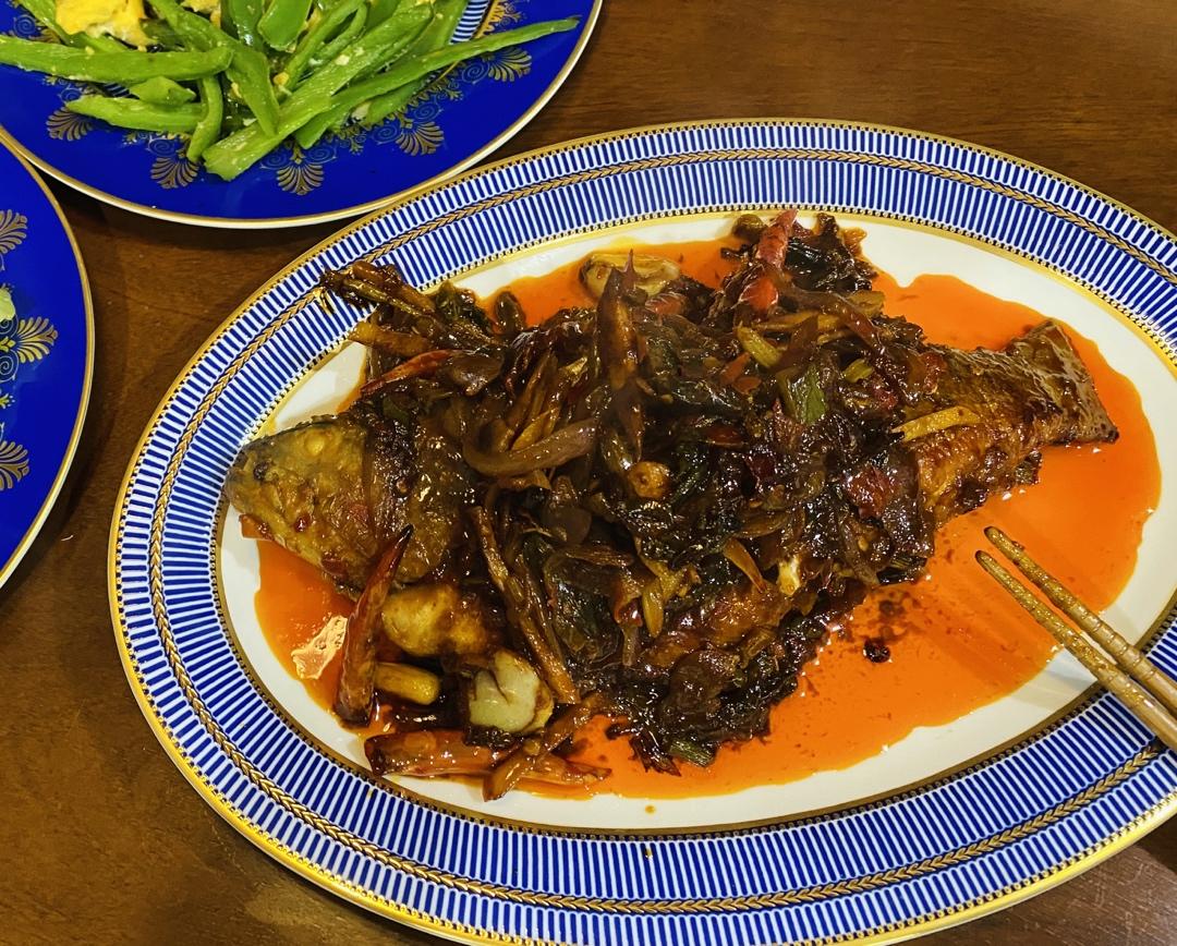 干烧鲈鱼