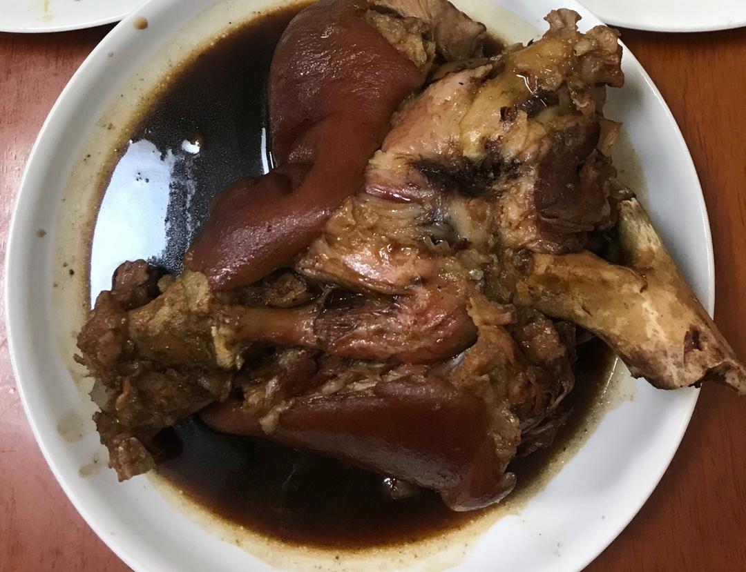 红烧肘子