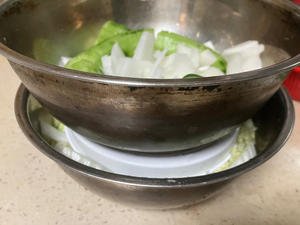 腌酸辣菜（白菜，萝卜，黄瓜）的做法 步骤3