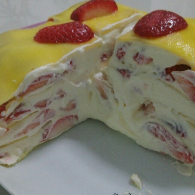 草莓千层蛋糕