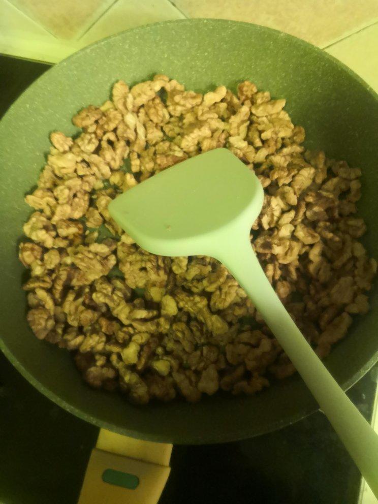 超级简单的椒盐核桃