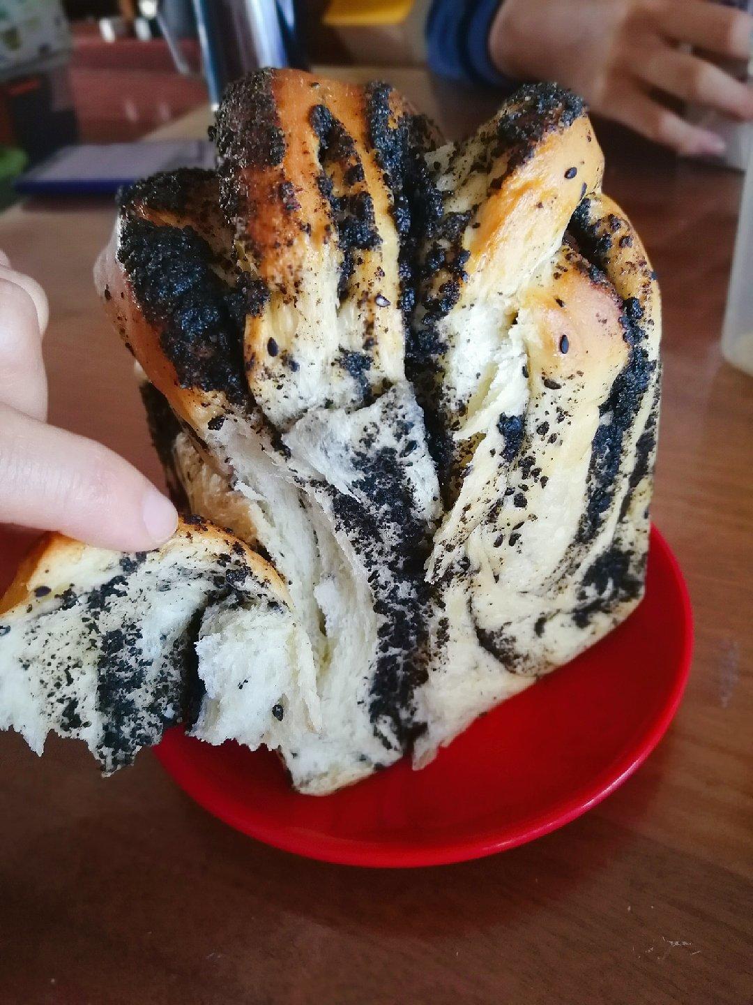 黑芝麻手撕面包