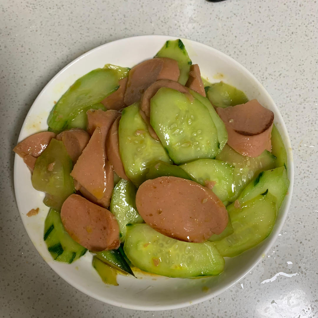 黄瓜炒火腿肠