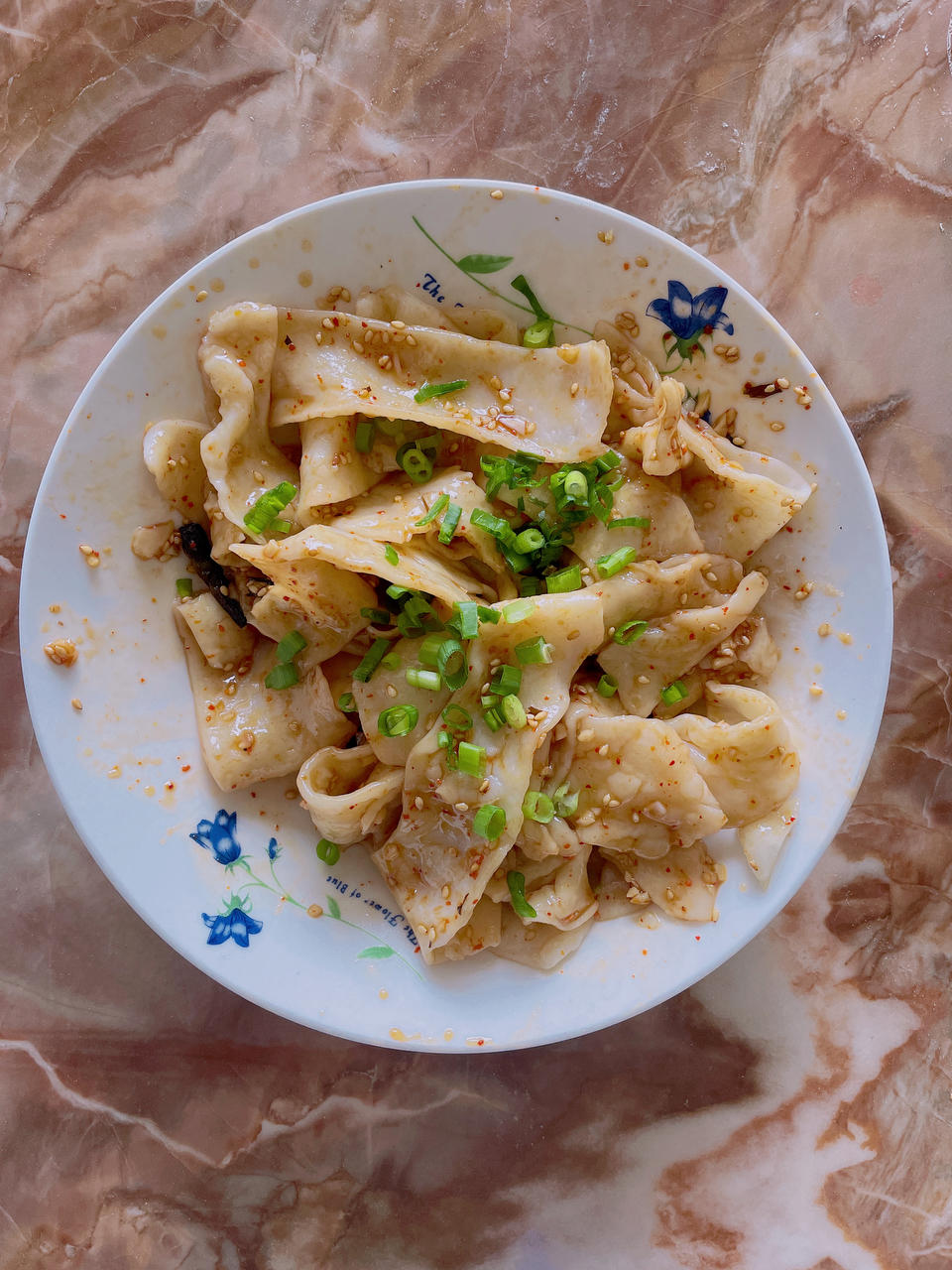 🔥饺子皮凉拌新吃法❗酱汁一拌比肉还好吃