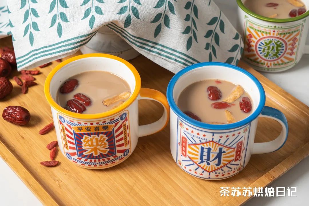 【姜枣热奶茶】冬天的第一杯奶茶！暖胃又暖身的做法 步骤6