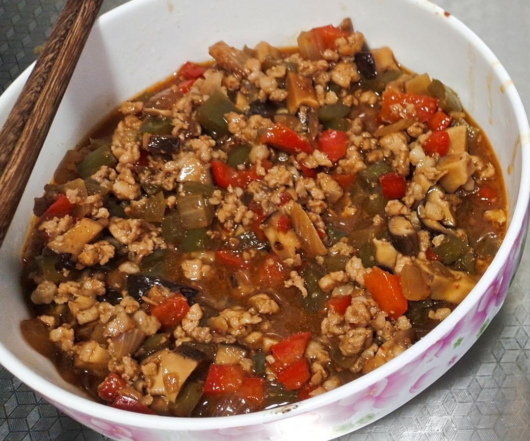 香菇肉酱，自己记录用，四人份的做法