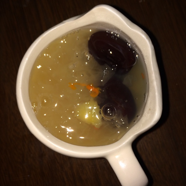 冰糖雪梨银耳汤