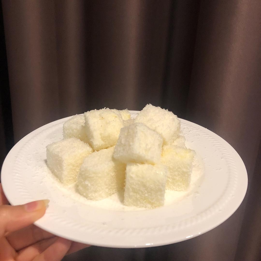 太棒啦！1个方子，做出2道口味一流的甜品！——椰奶小方&炸鲜奶