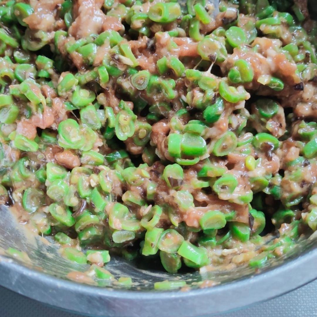 扁豆酱肉柳叶包——大白胖子