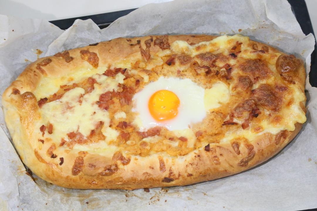 土豆培根芝士面包船（Khachapuri）的做法 步骤11