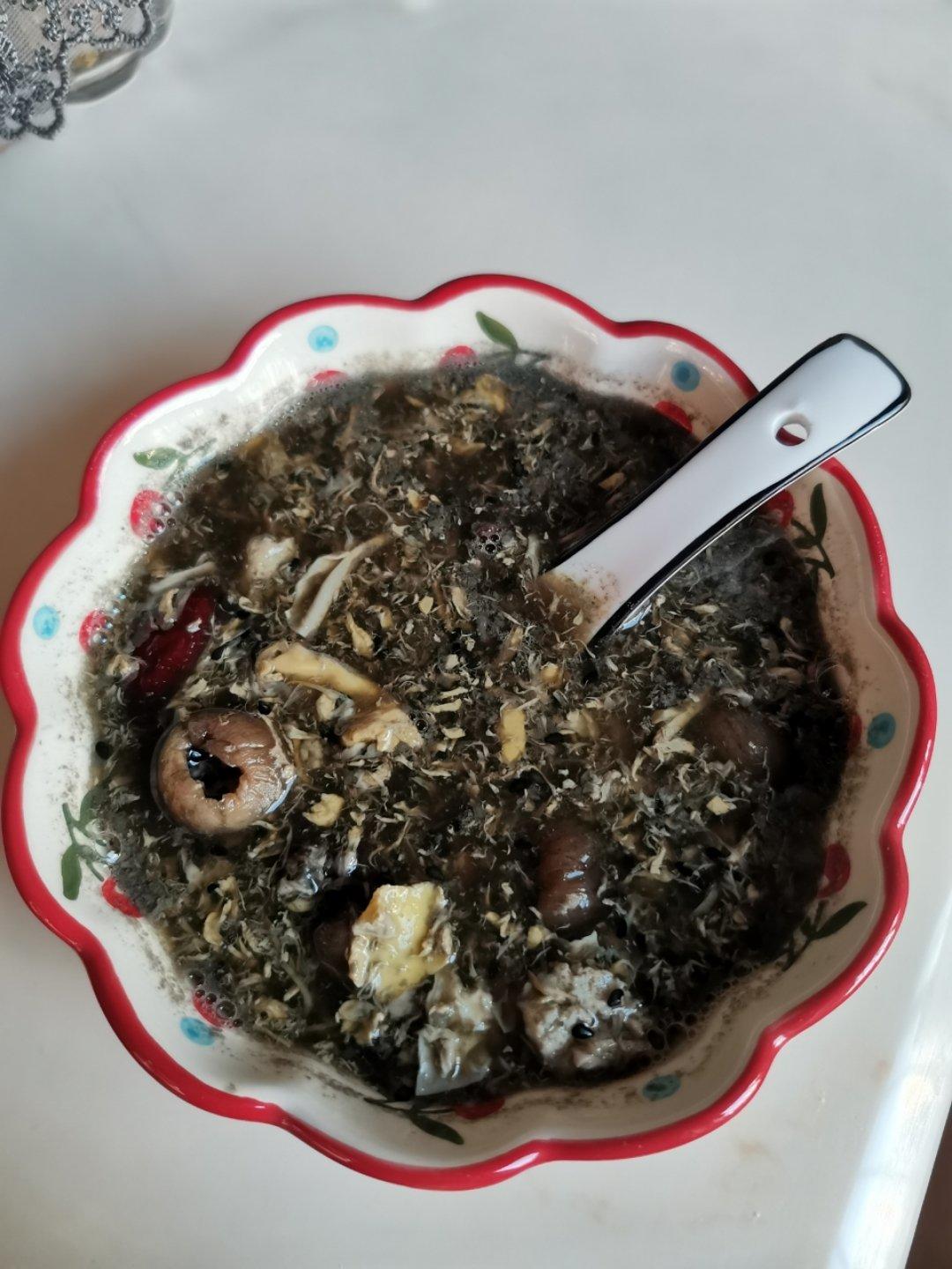 鸡蛋红枣枸杞姜红糖水