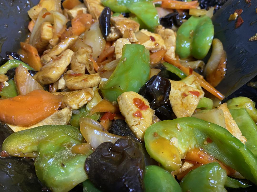 少油版家常豆腐,菜汤上都找不到油星的那种