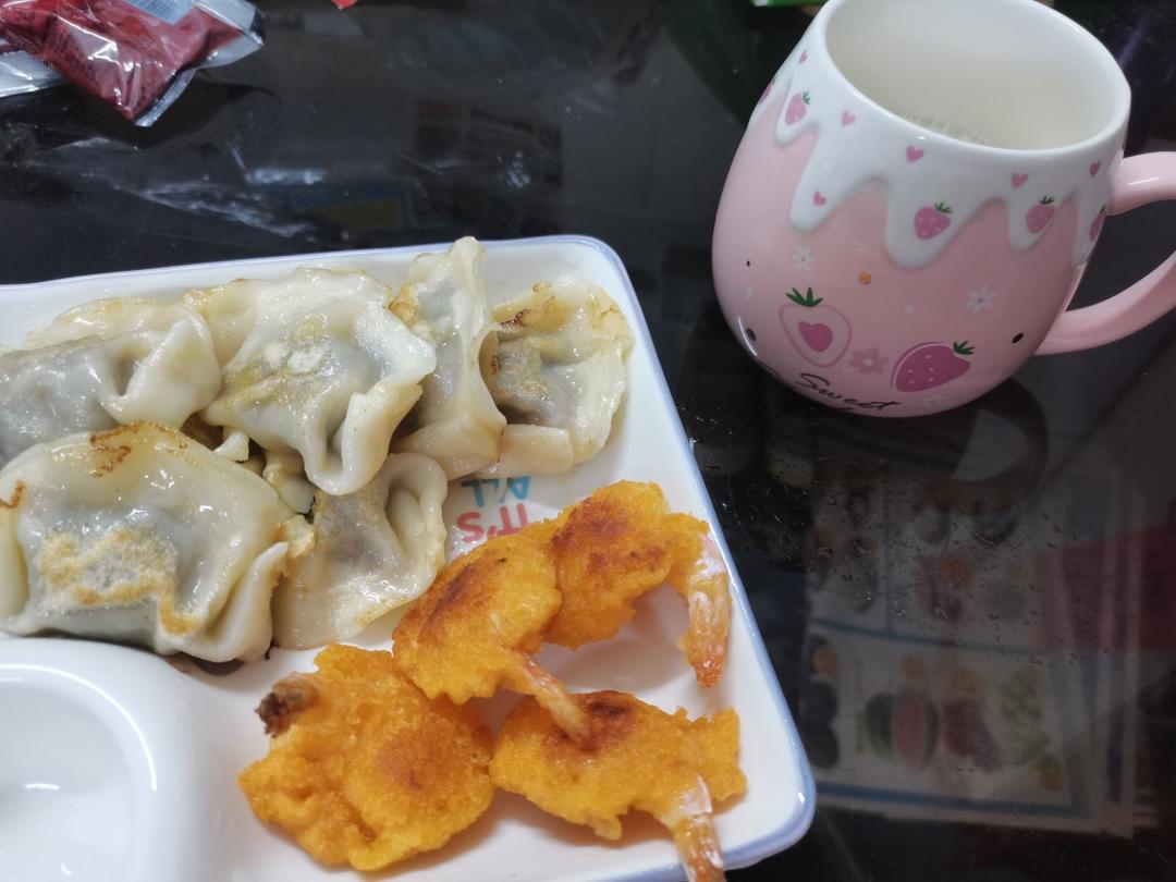 大兰的早餐桌