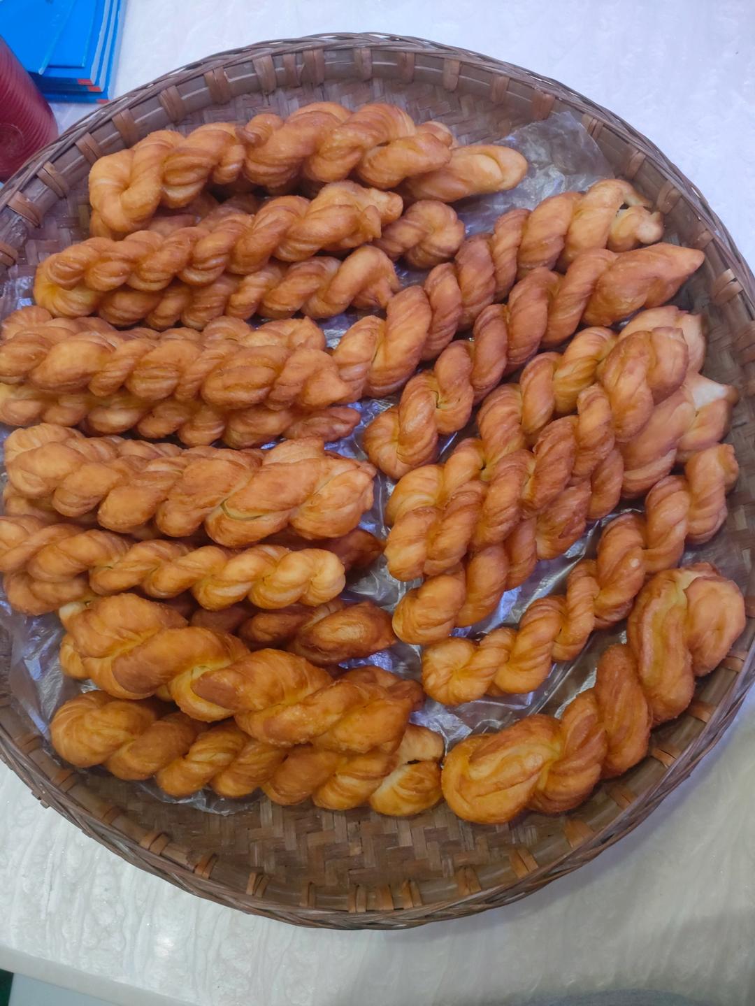 起酥大麻花（附整形视频）