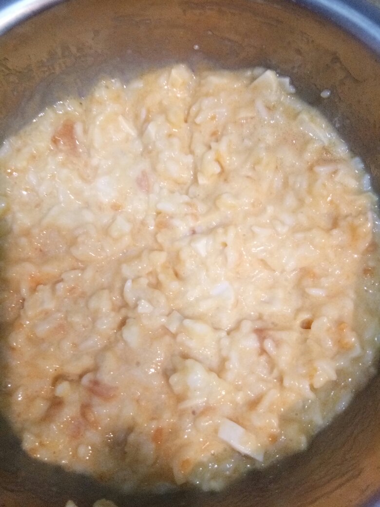 米饭鸡蛋饼