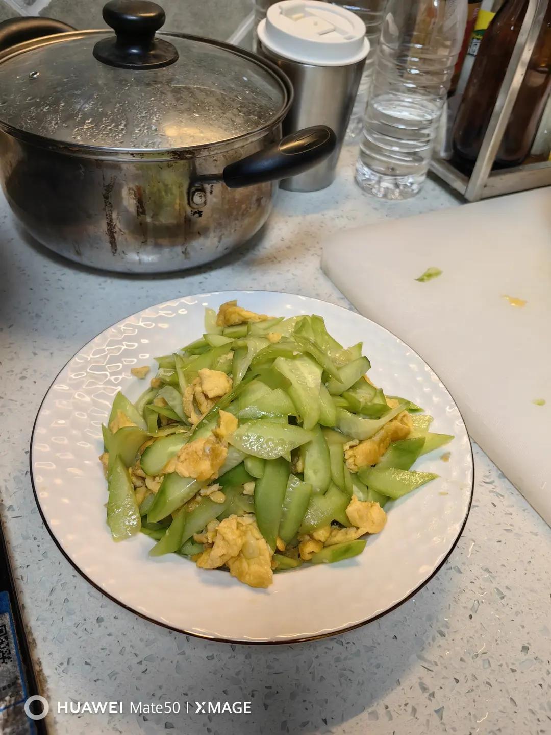 黄瓜炒鸡蛋 （青瓜炒鸡蛋）
