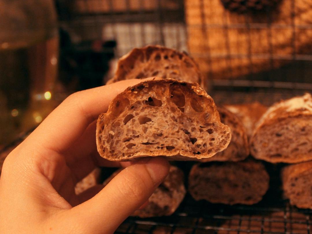 〔酵种100〕玫瑰酱桂圆核桃欧包