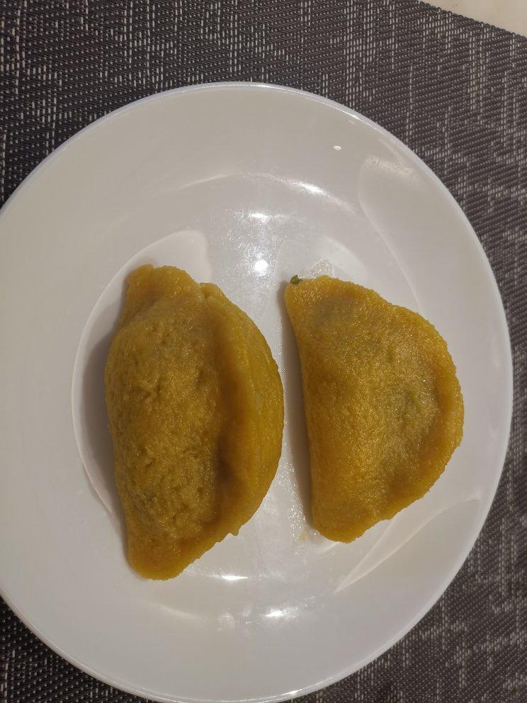 小白菜玉米面包子