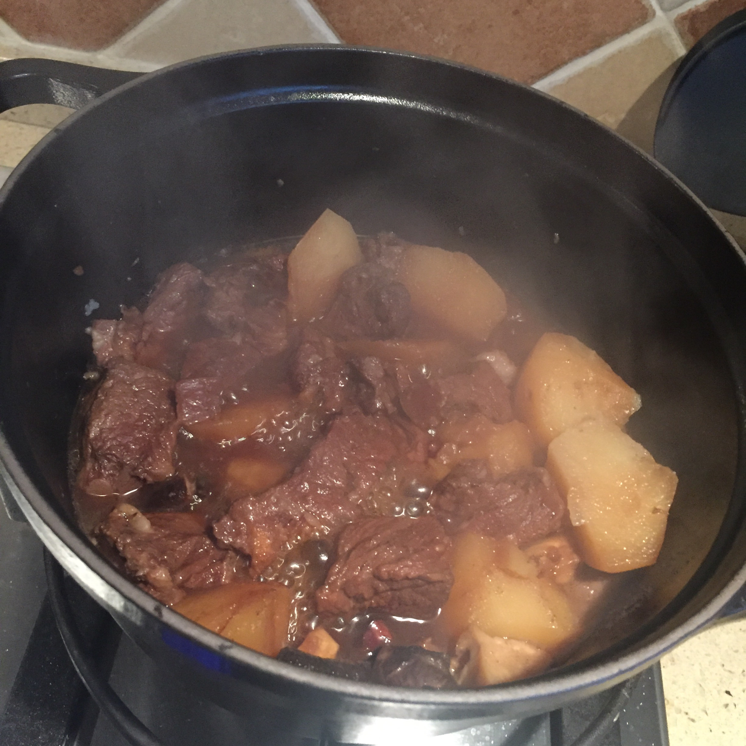 红烧土豆牛腩