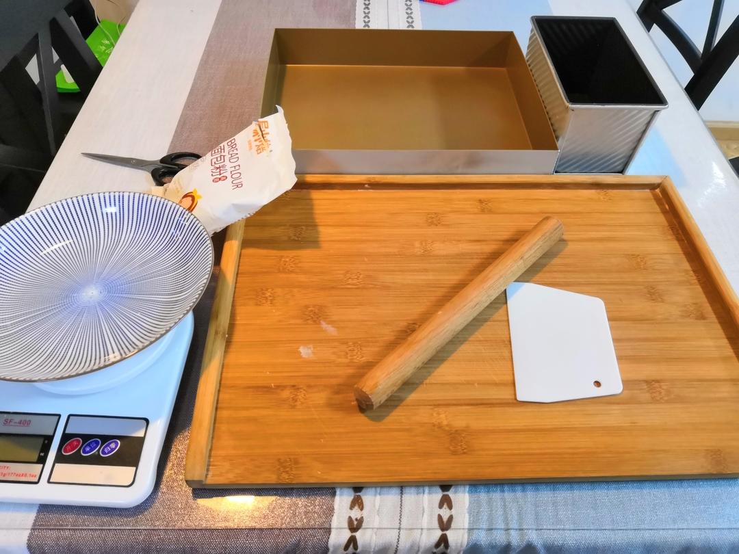 纯奶手撕吐司的做法 步骤1