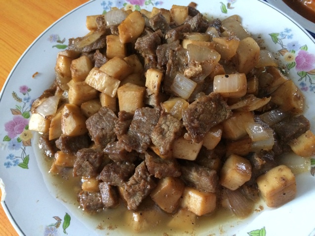 杏鲍菇黑胡椒牛肉粒~老丁的私房菜