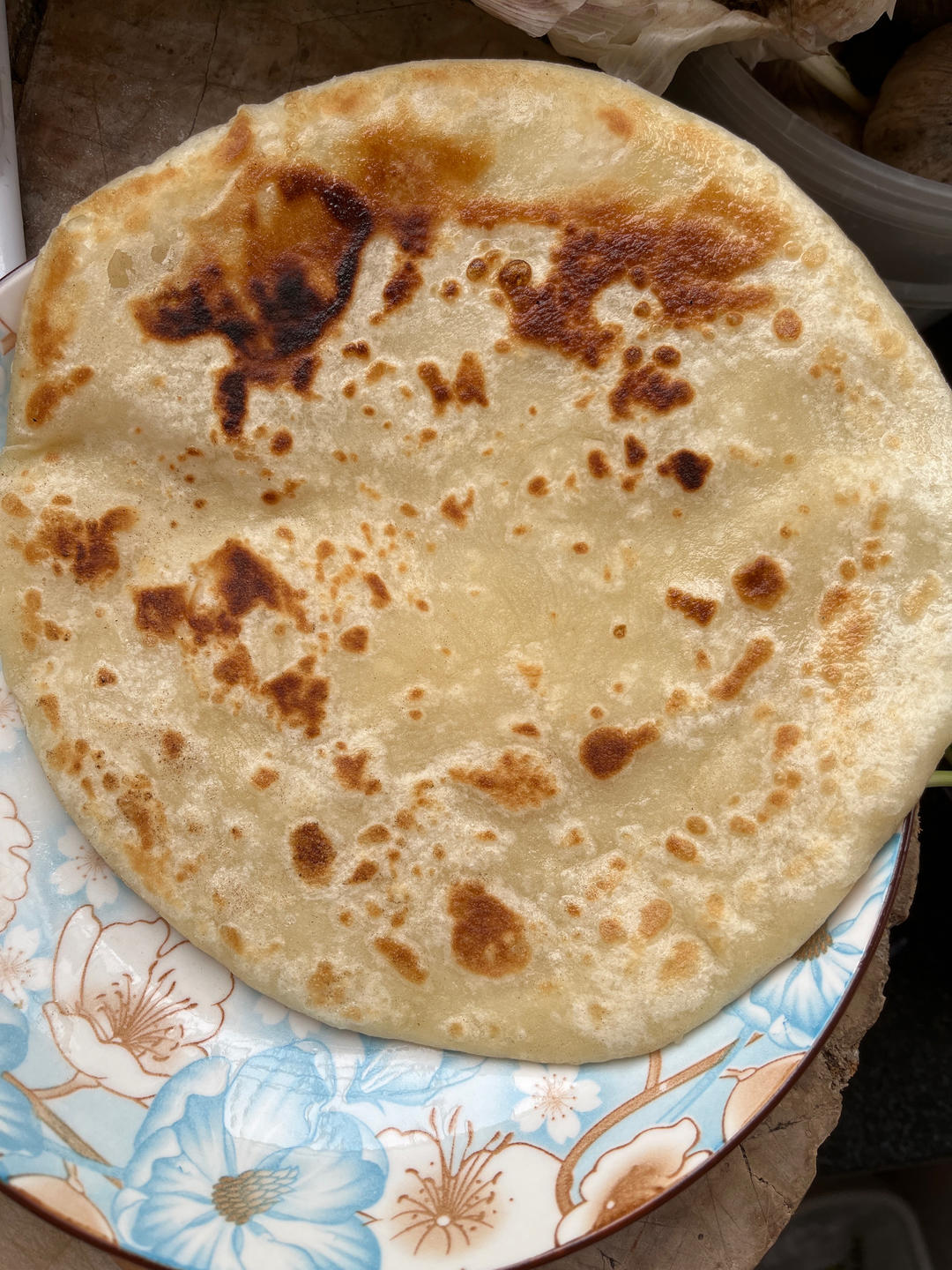 烙饼不硬的小窍门 掌握了你也能看出柔软多层凉了不硬的小油饼