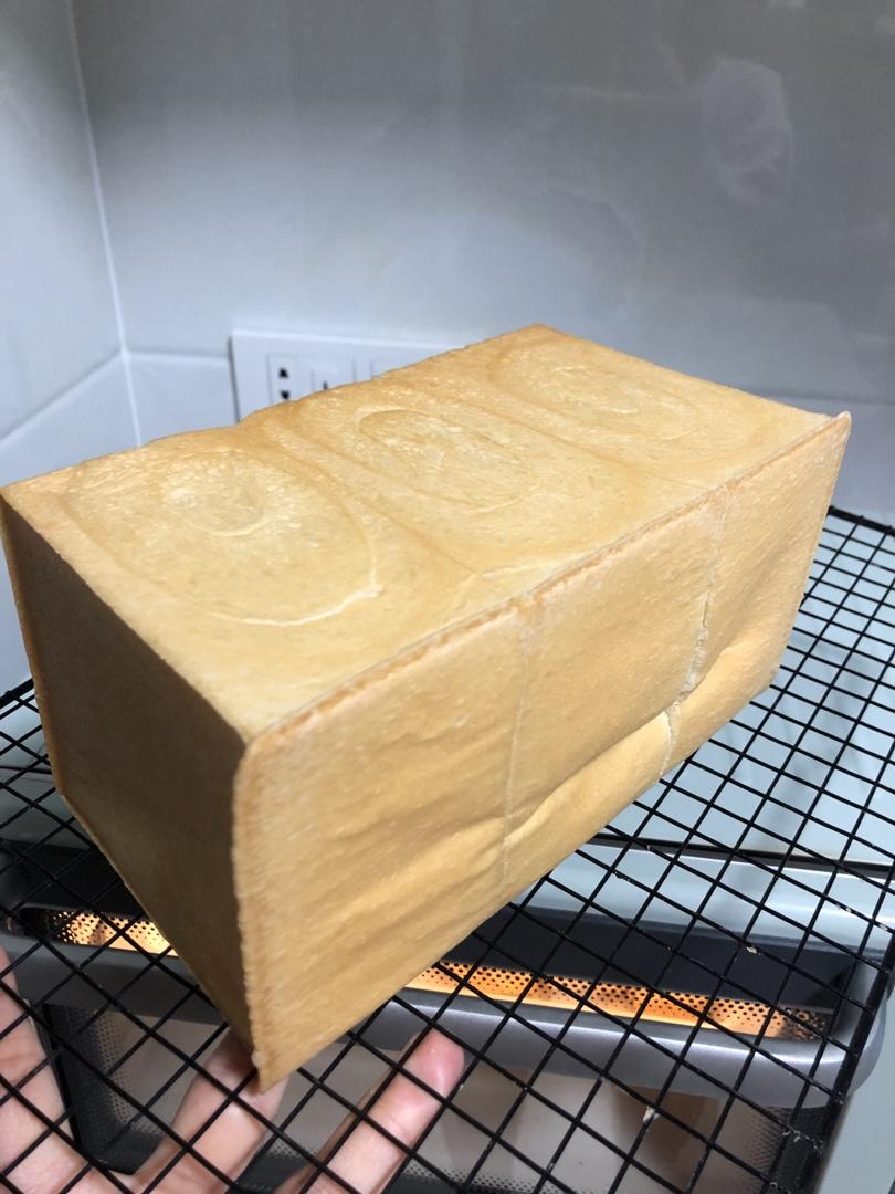 淡奶油吐司（中种法）
