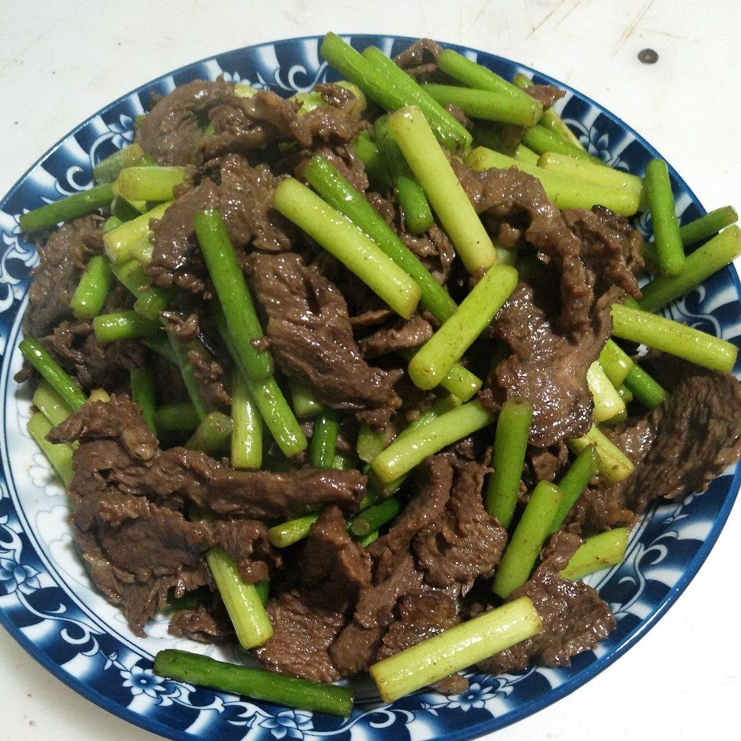 蒜苔炒牛肉