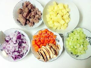 【辅食制作】：美味土豆炖牛肉(10个月以上)的做法 步骤1