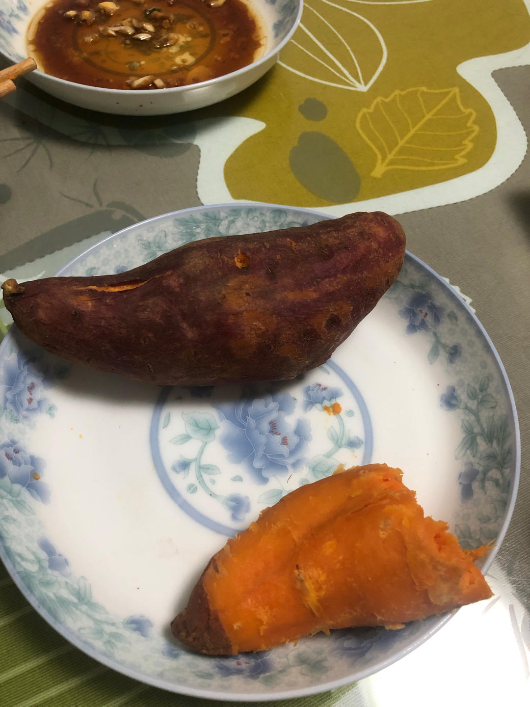 保鲜膜大法版微波炉烤红薯