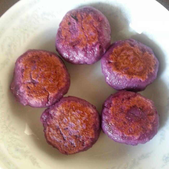紫薯芝麻饼